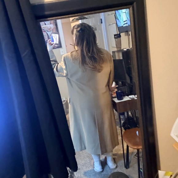 Burberry Camel Double-Breasted Trench Coat - Picture 8 of 10